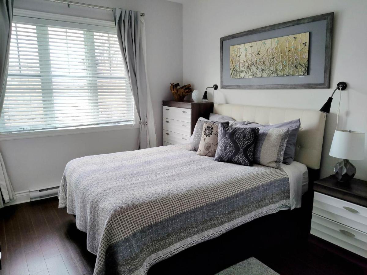 Le 204 Champlain Bromont Apartment Bagian luar foto