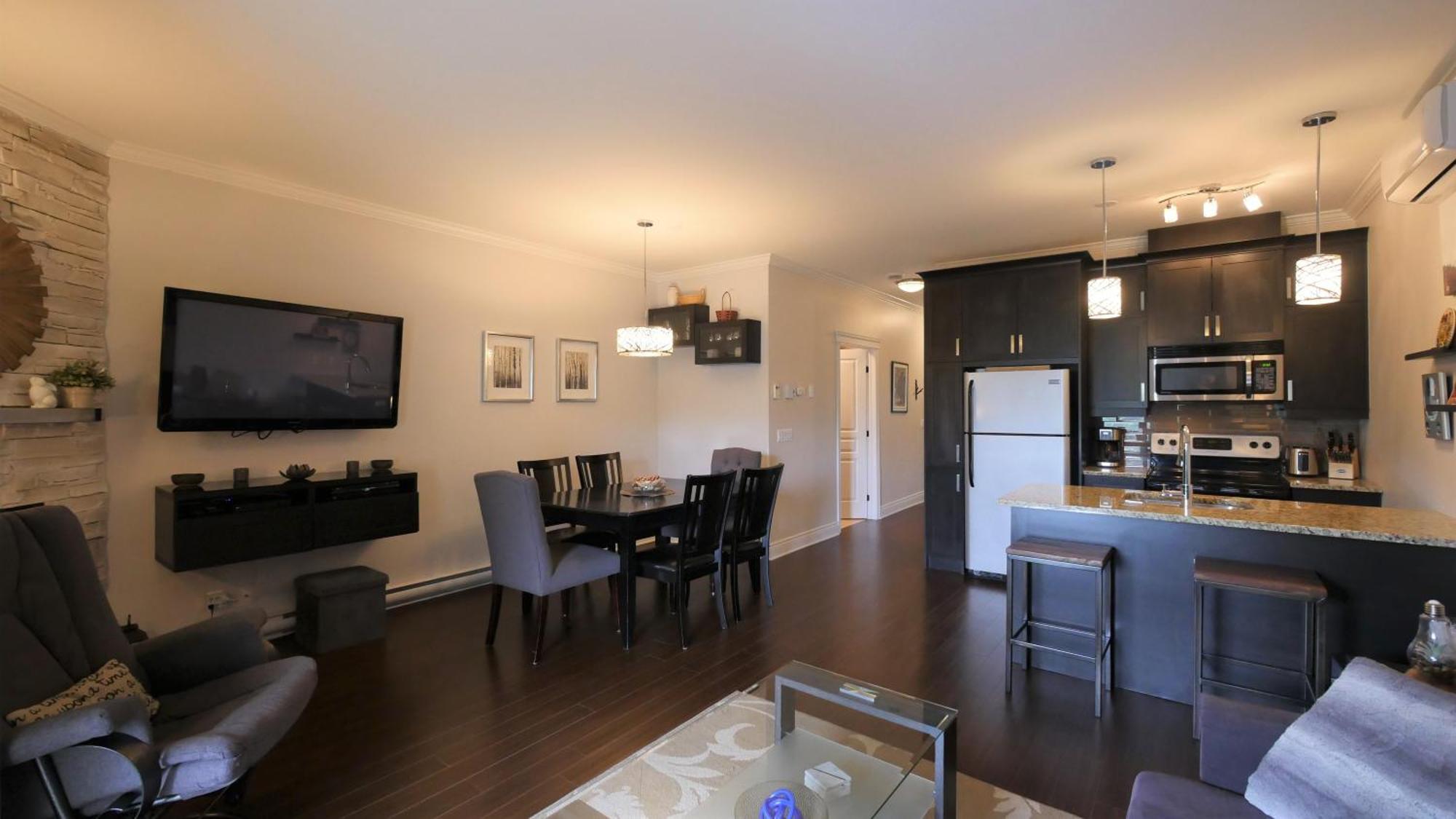 Le 204 Champlain Bromont Apartment Bagian luar foto