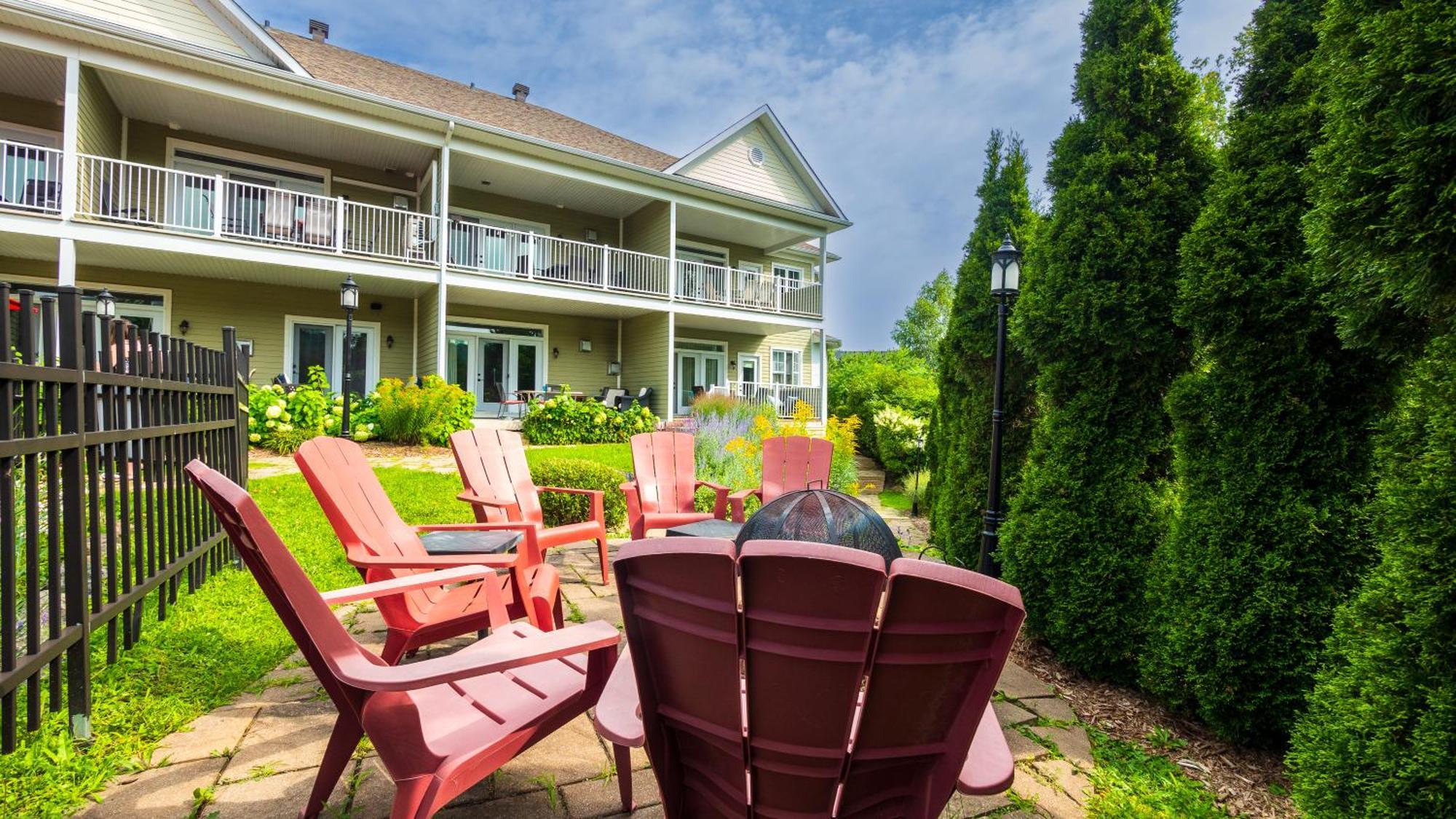 Le 204 Champlain Bromont Apartment Bagian luar foto